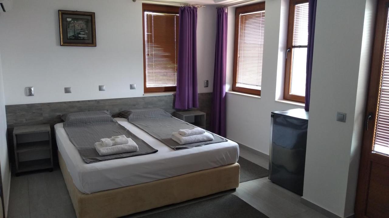 Guest House Harmony Veliko Tŭrnovo Exterior photo