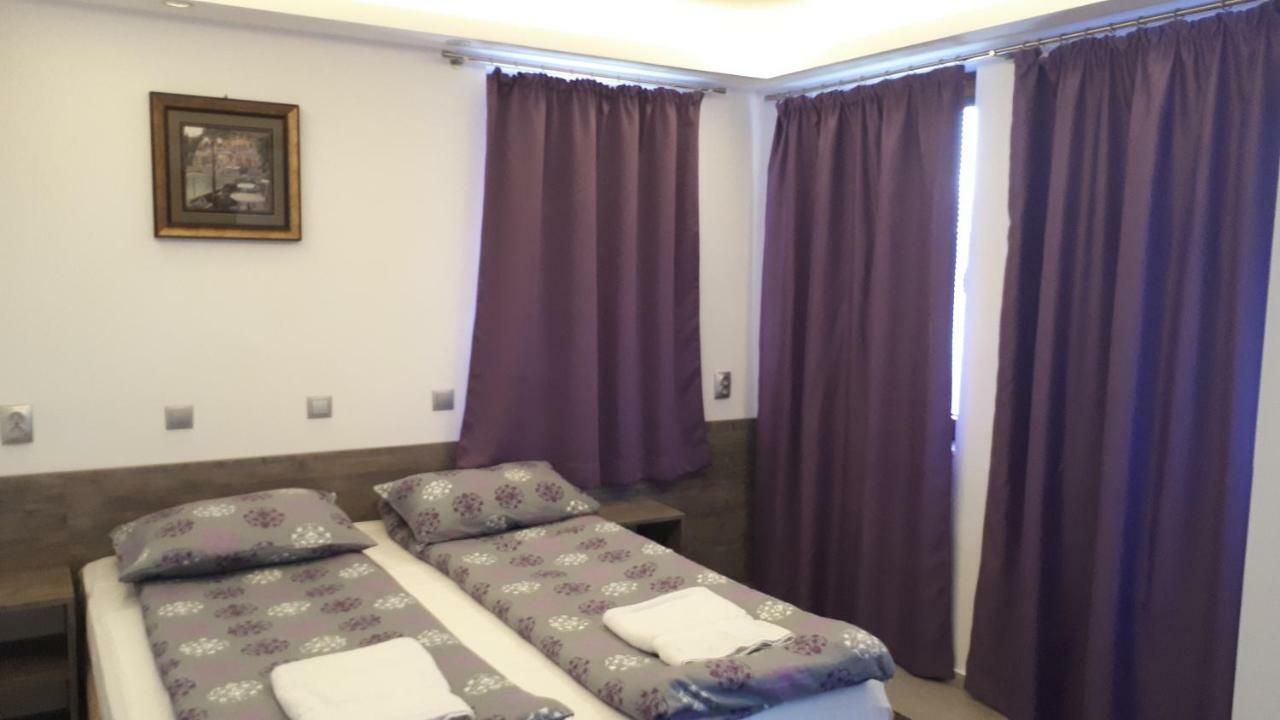 Guest House Harmony Veliko Tŭrnovo Exterior photo