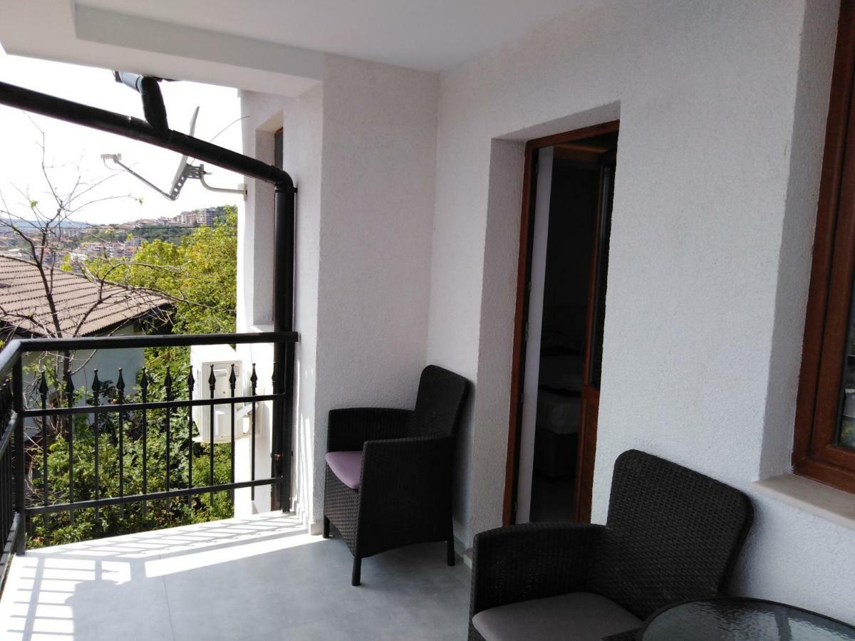 Guest House Harmony Veliko Tŭrnovo Exterior photo